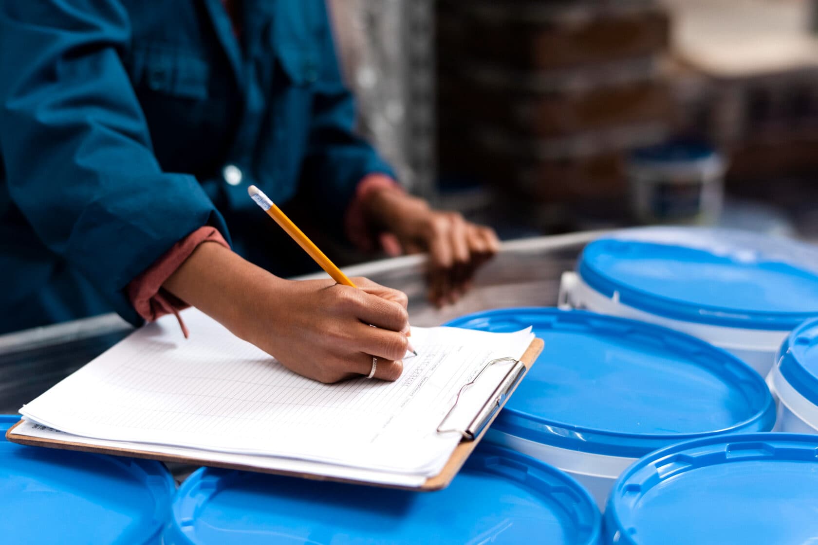 Контейнерная доставка рядом с портовой инфраструктурой